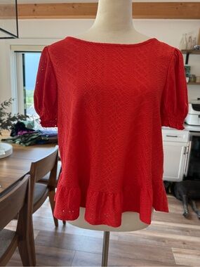W5 Red Short Sleeve Top